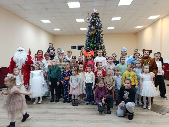 на фото гости праздника