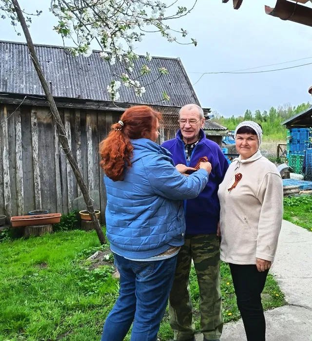 на фотографии участники мероприятия (4)
